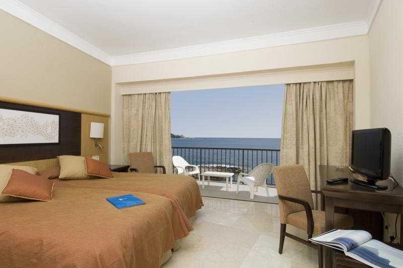 Grupotel Aguait Resort & Spa - Adults Only Cala Ratjada  Quarto foto